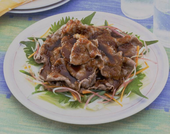 青じそとみょうがの牛肉冷しゃぶ