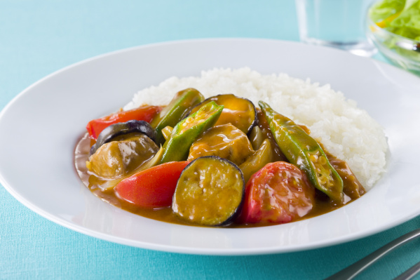トマトとなすとオクラのカレー