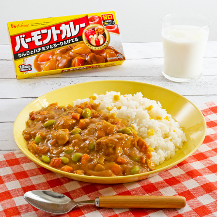フライパンで簡単!トマトチキンカレー