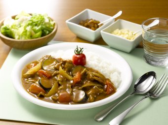 写真:なすとトマトのカレー