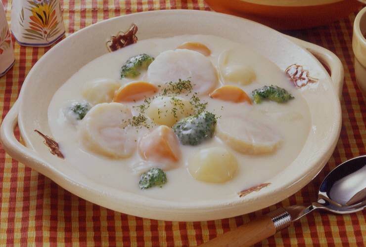 ほたてとたっぷり野菜のクリームシチュー レシピ ハウス食品 ほたてとたっぷり野菜のクリームシチュー レシピ ハウス食品