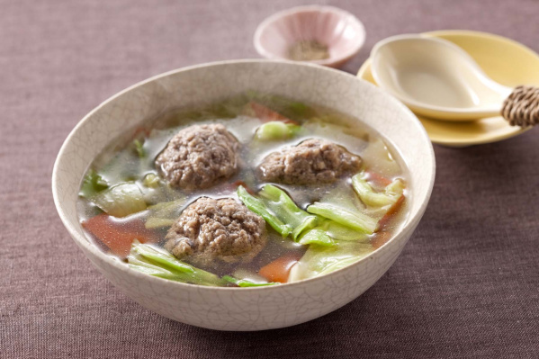 肉だんご入りスープ