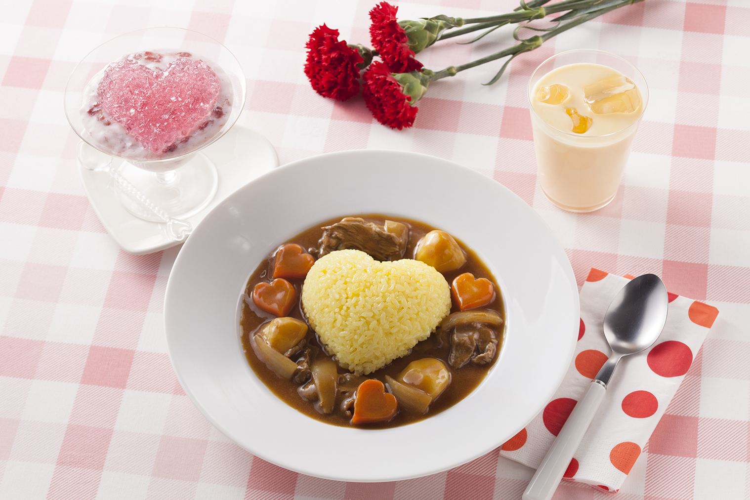 愛情たっぷりハートごはんのカレー レシピ ハウス食品 愛情たっぷりハートごはんのカレー レシピ ハウス食品