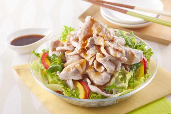 たっぷり豚肉の冷しゃぶサラダ