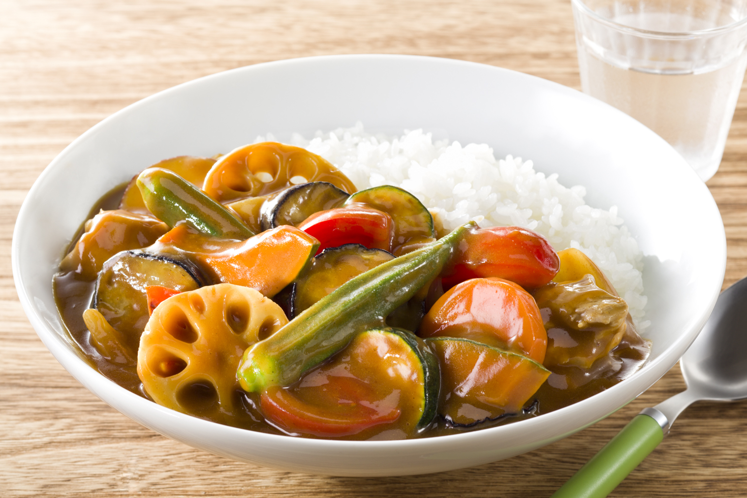 野菜たっぷりカレー レシピ ハウス食品