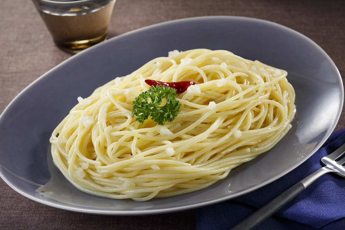 みじん切りにんにくのペペロンチーノ | レシピ | ハウス食品