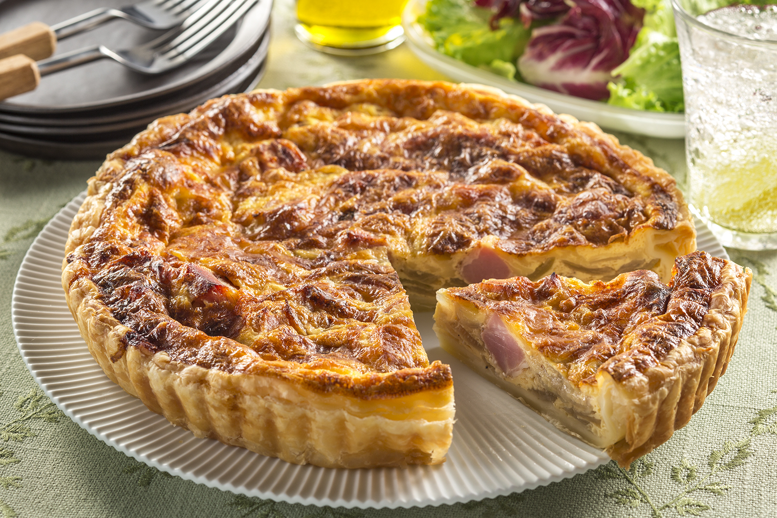 角切りベーコンと玉ねぎのキッシュロレーヌ レシピ ハウス食品