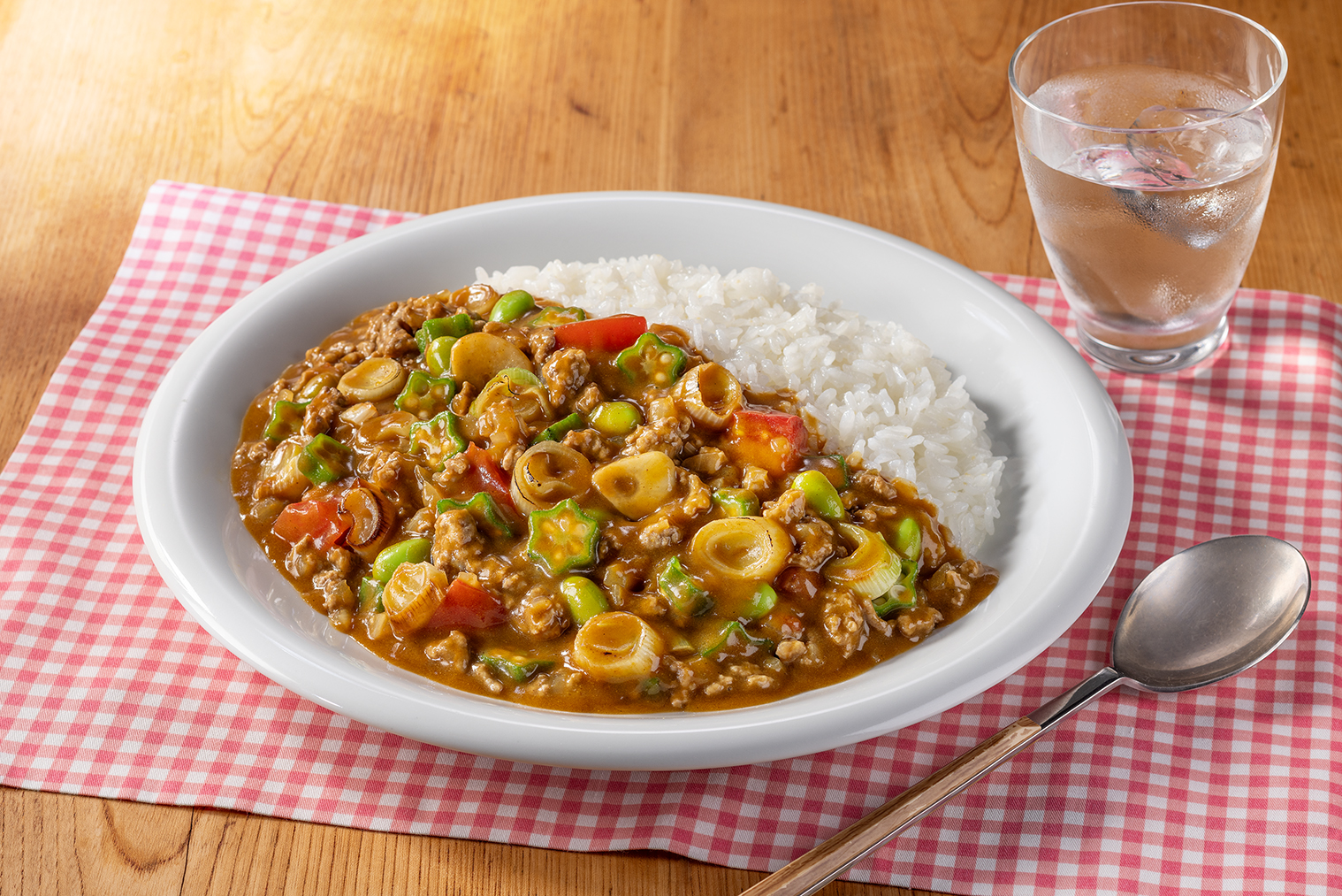 秋田県産野菜のキーマカレー | レシピ | ハウス食品