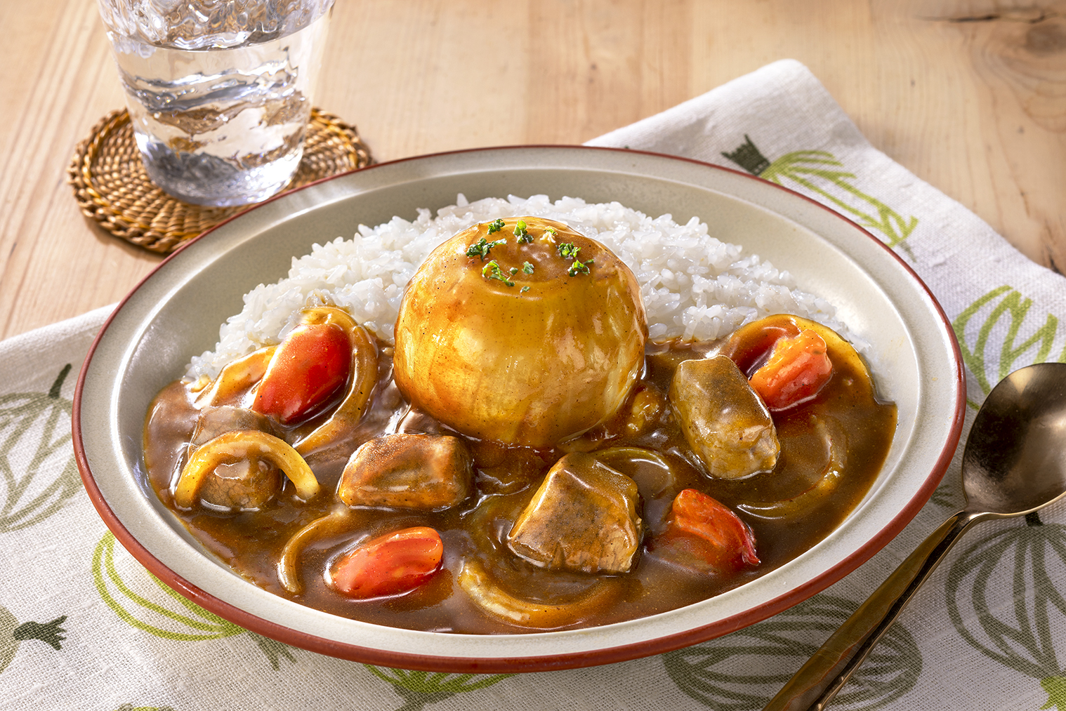 淡路島たまねぎ まるごとカレー | レシピ | ハウス食品