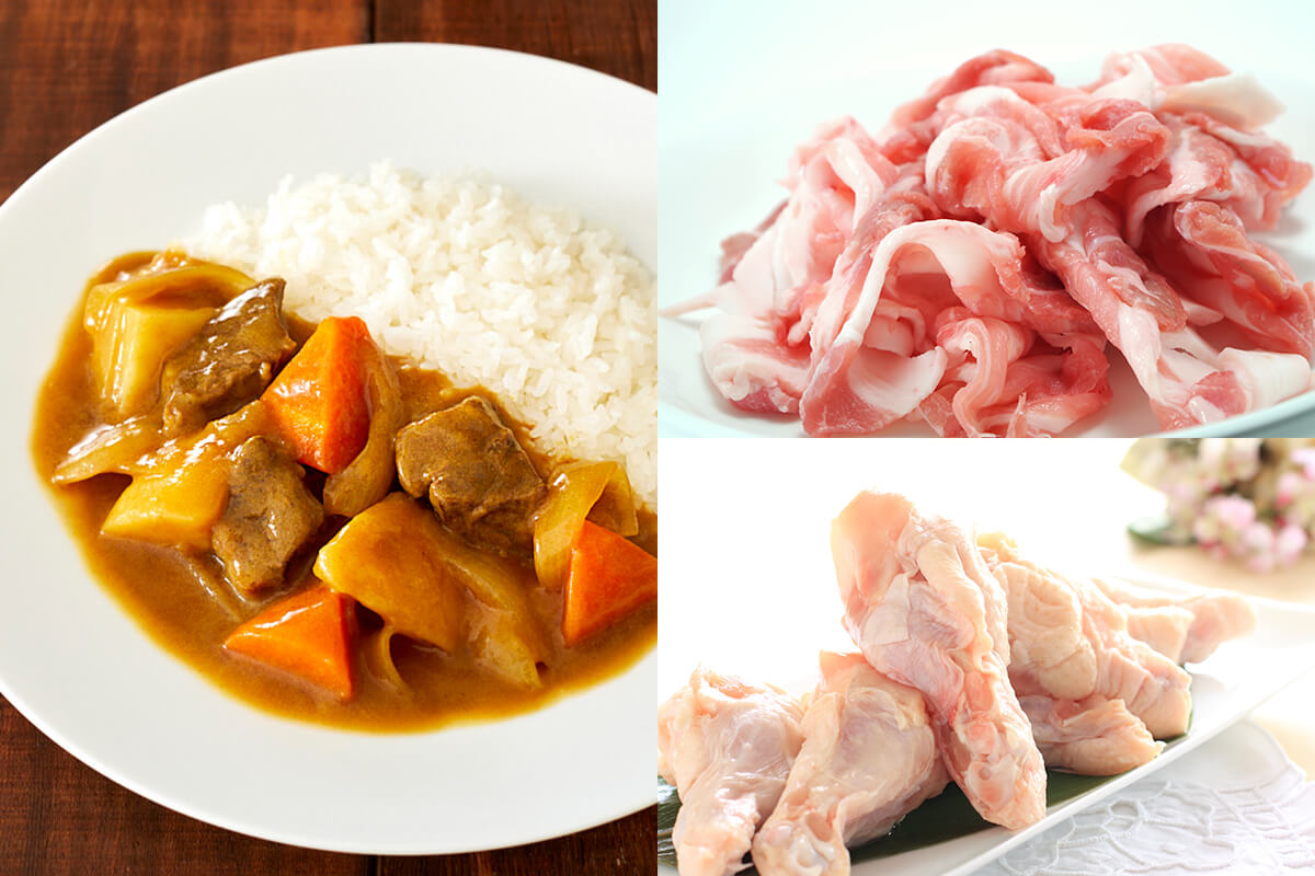 肉が目立つカレー／白い皿に乗った豚肉／白い皿にのった骨付き鶏肉