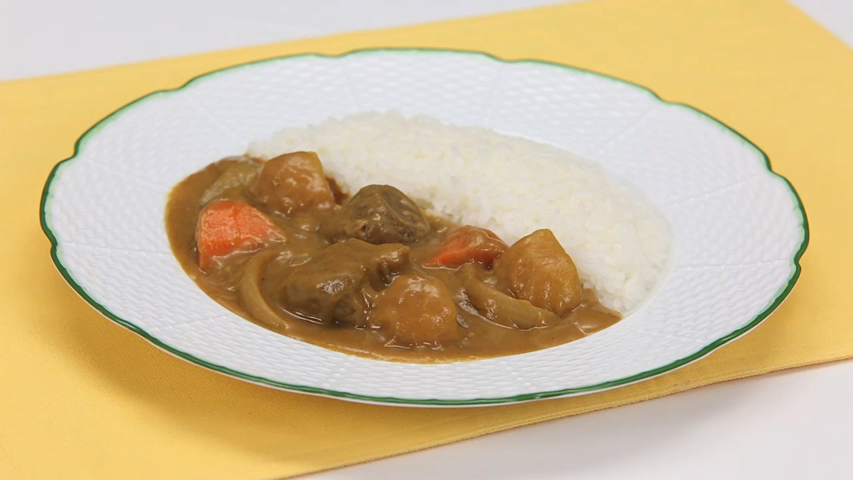 「基本のカレーの作り方（動画付き）」のMV