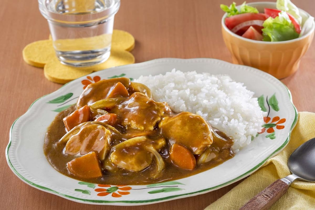 「やわらかチキンカレー」の画像