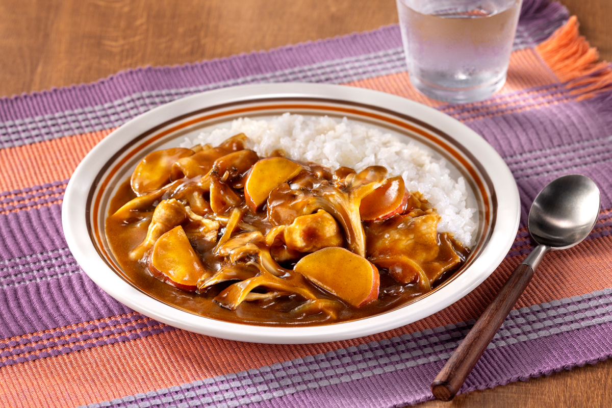 「電子レンジで作る!まいたけとさつまいものカレー」の画像