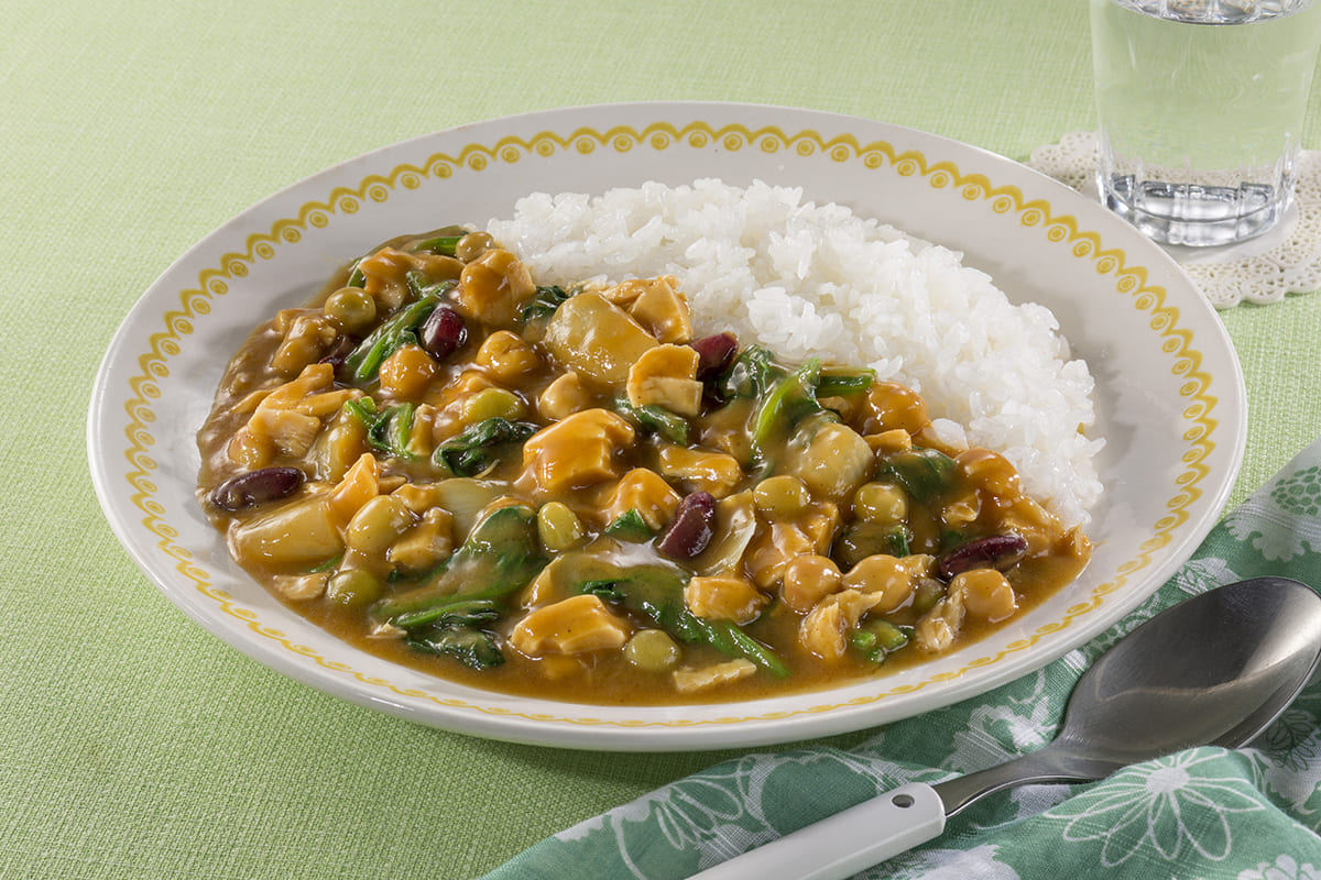 ツナ缶とほうれん草のカレー