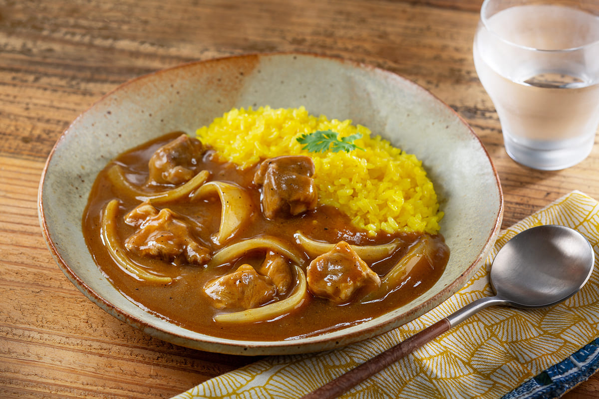 【おうちでラムカレー】基本レシピや臭みを抑えるポイントを紹介！マトンとの違いも