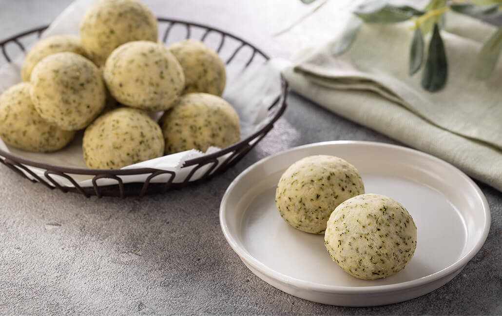 深蒸しバジルのポン・デ・ケージョの写真