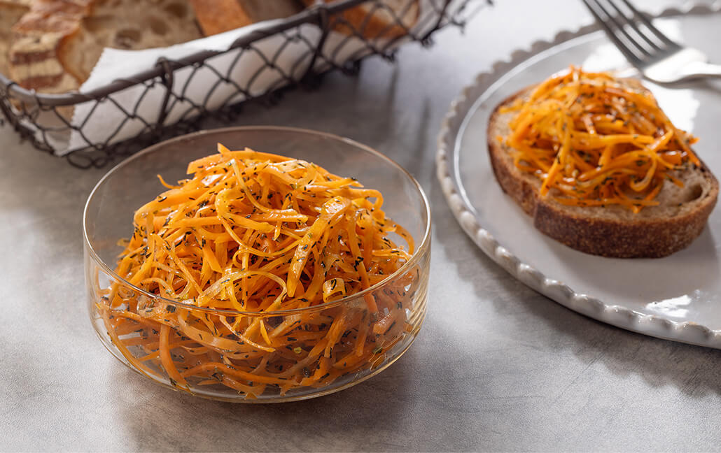 深蒸しバジルのキャロットラペの写真