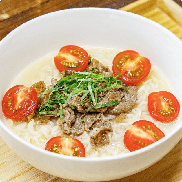 牛肉の塩レモン炒めのせ素麺風うまかっちゃん